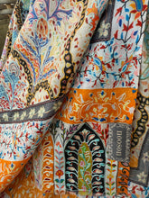 Load image into Gallery viewer, Cashmere embroidered, orange/purple colors
