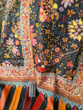 Load image into Gallery viewer, Cashmere embroidered, black/yellow/red colors
