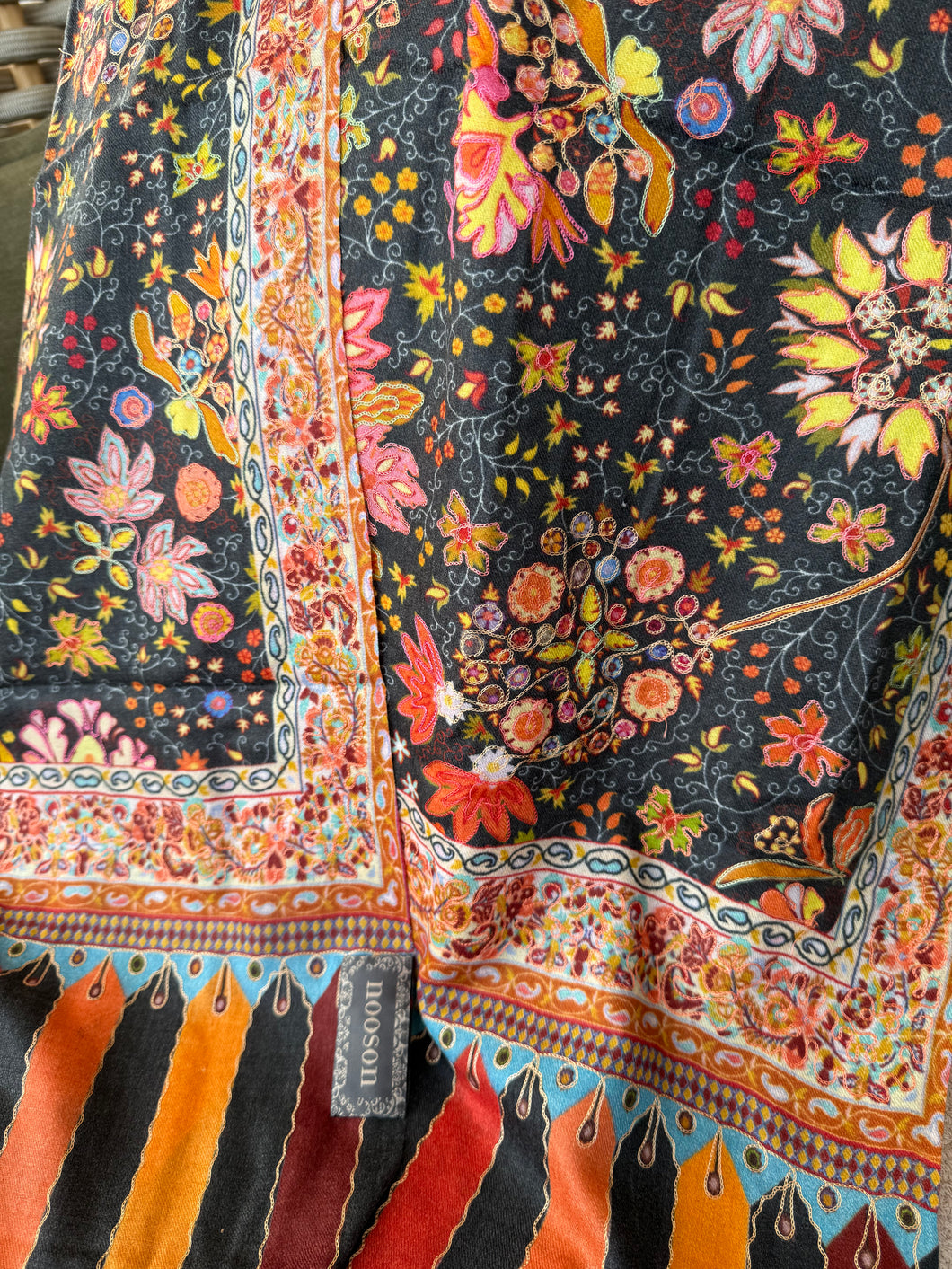 Cashmere embroidered, black/yellow/red colors