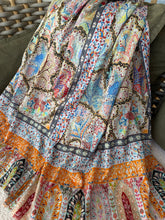 Load image into Gallery viewer, Cashmere embroidered, orange/purple colors
