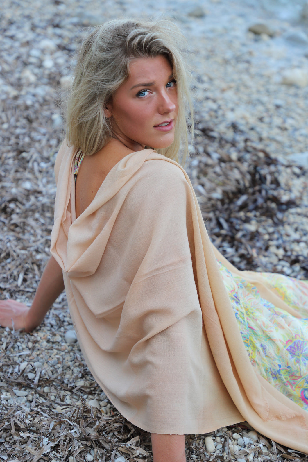 Wool degrade scarf, sand