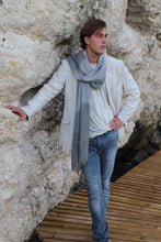 Load image into Gallery viewer, Wool degrade scarf, grey
